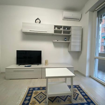 Lady Indigo San Siro Apartment Milan Exterior photo